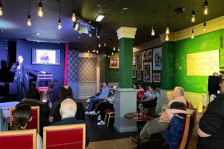 90 Minute Family Close-Up Magic and illusionism Show in Blackpool