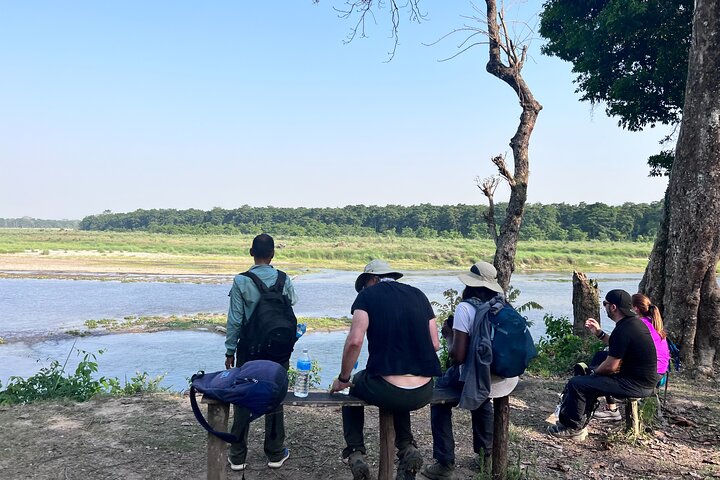 5 Days and 4 Nights Guided Walking Tour in Chitwan National Park