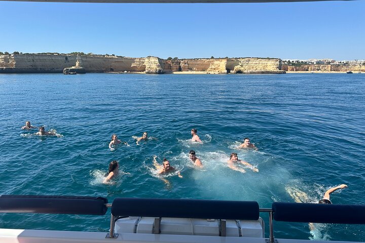Portimão: Benagil Caves & Golden Coast Eco Catamaran Tour
