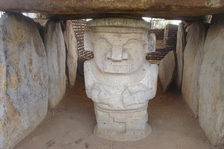 2D/1N Private Culture & Archaeological Tour in San Agustin