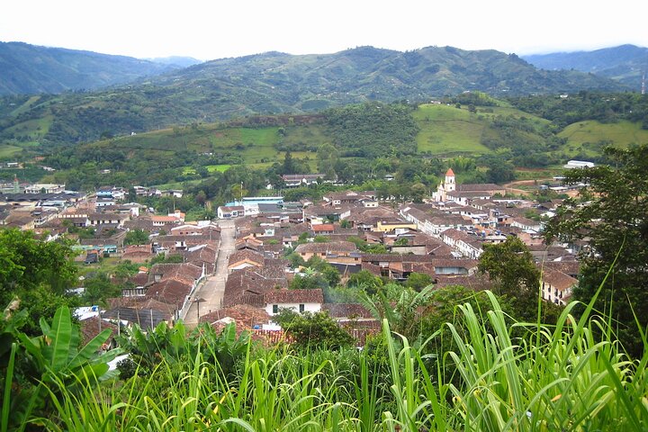 2D/1N Private Culture & Archaeological Tour in San Agustin