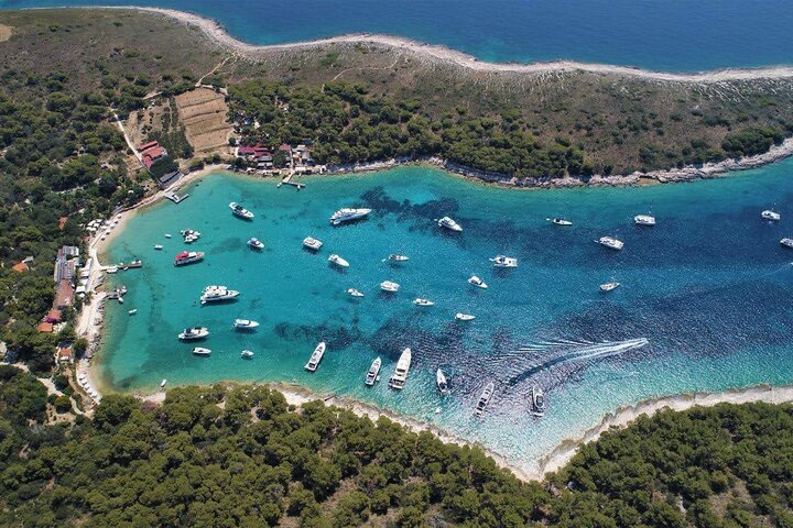 Blue Cave, Blue Lagoon, Pakleni Islands Group boat tour from Hvar