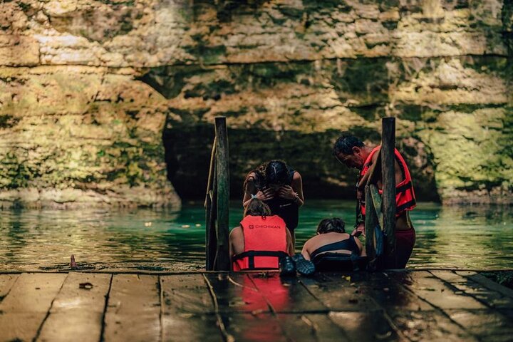 Full Day Tour Chichen Itza plus Cenotes From Valladolid