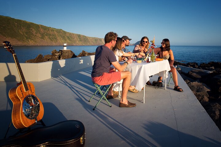 Half-Day VW Samba Private Bus Tour around Faial Island