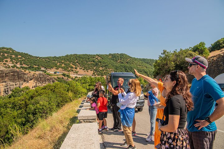 Meteora Half-Day Small Group Monasteries Tour with Hotel Pickup