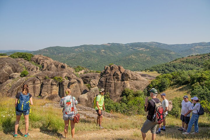 Meteora Small Group Hiking tour with Transfer and Monastery Visit