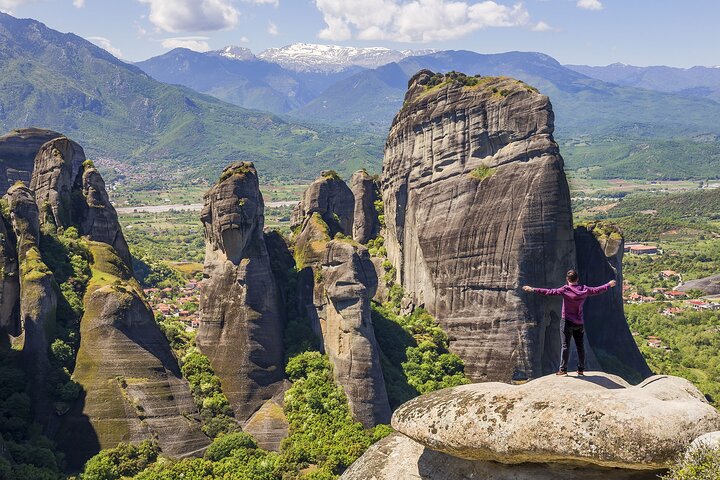 Discover Meteora's Monastic Heritage: Personalized Private Tour