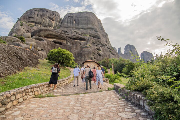 Meteora Half-Day Small Group Monasteries Tour with Hotel Pickup
