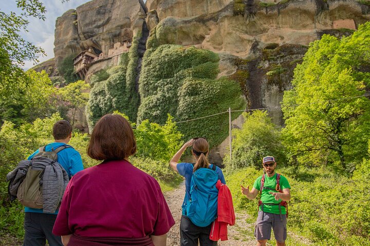 Meteora Small Group Hiking tour with Transfer and Monastery Visit