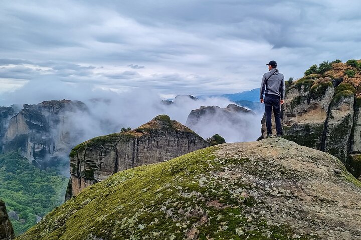 Meteora Small Group Hiking tour with Transfer and Monastery Visit