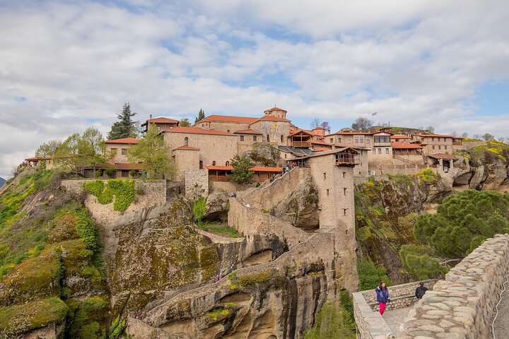 Meteora Half-Day Small Group Monasteries Tour with Hotel Pickup