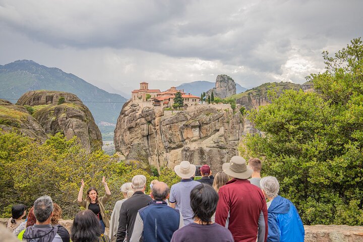Meteora Half-Day Small Group Monasteries Tour with Hotel Pickup