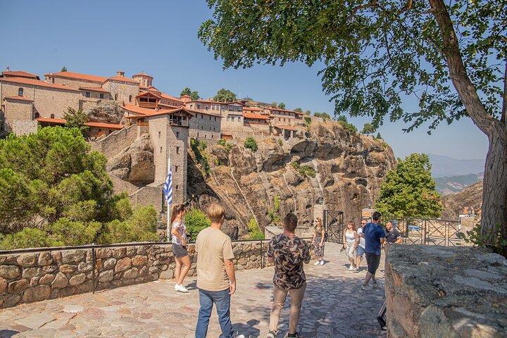 Meteora Half-Day Small Group Monasteries Tour with Hotel Pickup