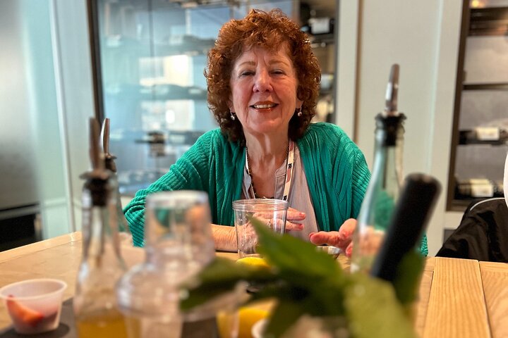 Cocktails and Conversations: Chattanooga Cocktail Making Class