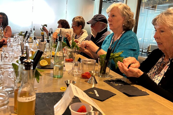 Cocktails and Conversations: Chattanooga Cocktail Making Class