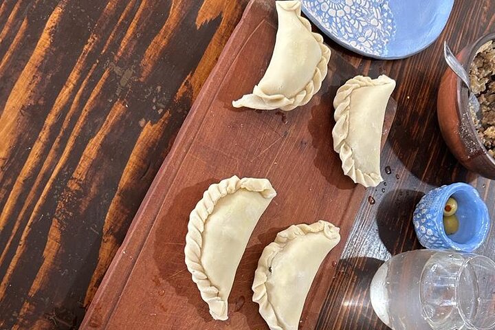 Roast and Empanadas Class with Wine |Mendoza|Braseando Experience