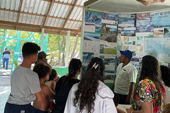 Private Full Day Tour to Laguna de Oviedo