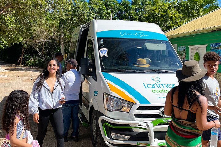 Private Full Day Tour to Laguna de Oviedo