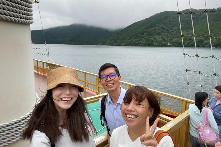 Mt. Fuji and Hakone Day Trip From Tokyo with Bullet Train Option