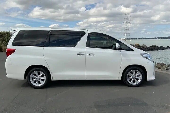 Private Transfer from Guernsey city to St. Peter Port Cruise Port
