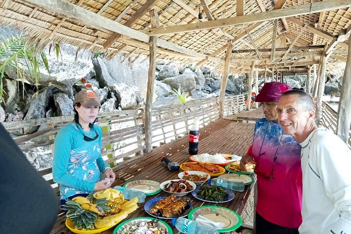 Coron Ultimate Tour - Full Day Group Tour w/ Lunch