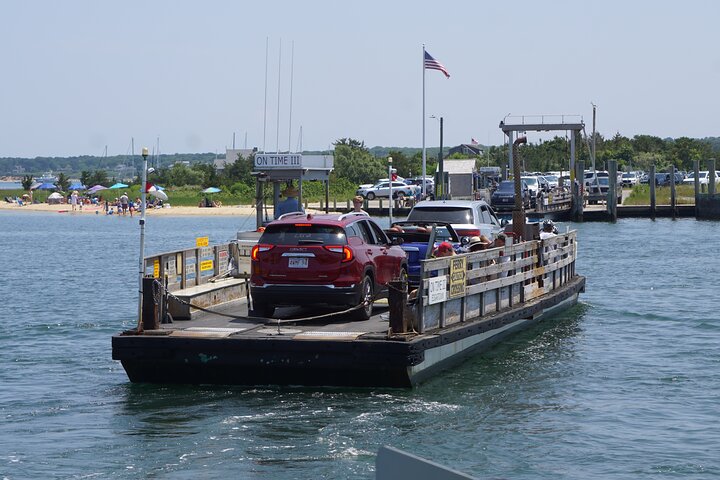 Martha's Vineyard Day Trip with Optional Island Tour from Boston