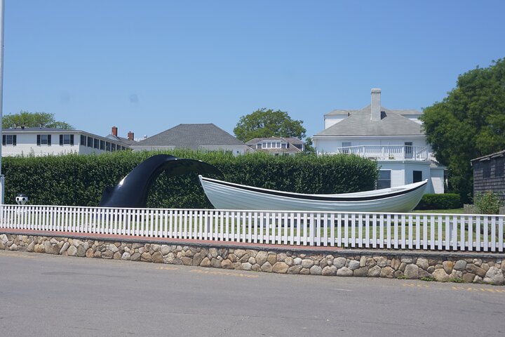 Martha's Vineyard Day Trip with Optional Island Tour from Boston