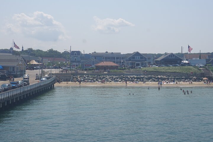 Martha's Vineyard Day Trip with Optional Island Tour from Boston