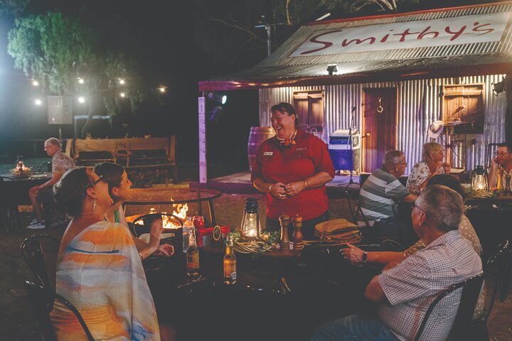 Drover's Sunset Cruise incl. Smithy's Dinner & Show in Longreach