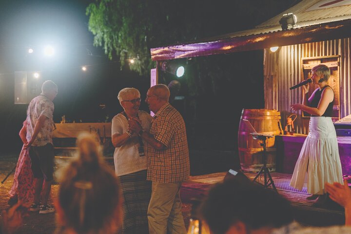 Silver-Tails Rail Sunset With Smithy's Dinner & Show in Longreach