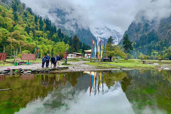 4 Days Yubeng Trekking Tour
