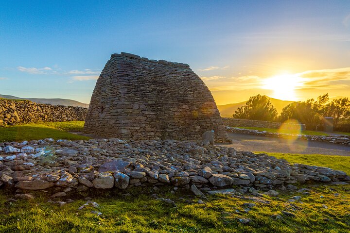 Full Day Private Cultural Tour in Dingle Peninsula