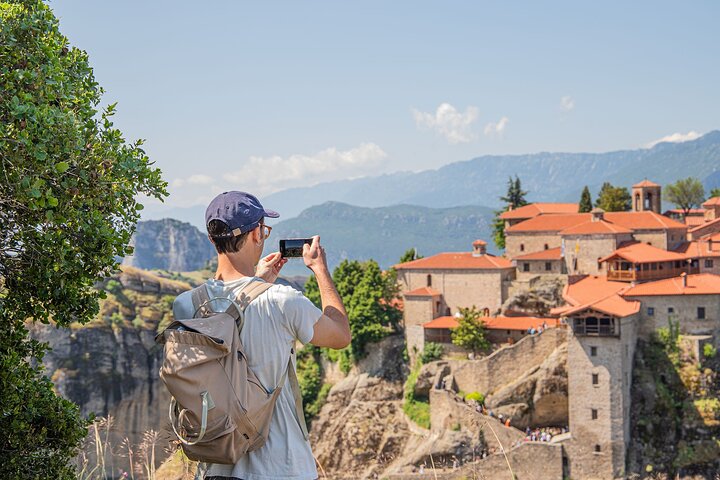 Meteora Small Group Hiking tour with Transfer and Monastery Visit