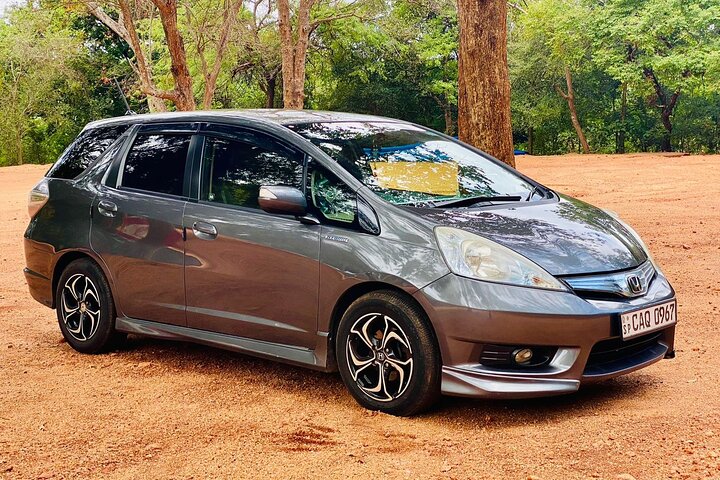 Adams Peak to Colombo Airport Departure Transfer
