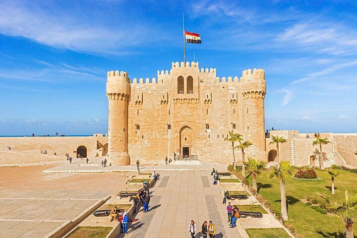 Vibrant Alexandria: Citadel, Library & Catacombs Tour