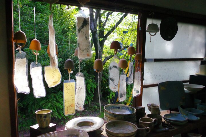 Private Pottery Road Walking Tour in Tokoname
