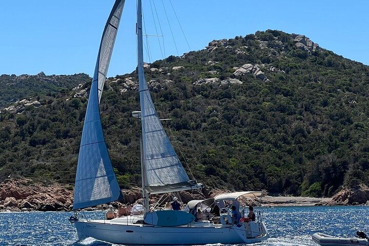 Sailing boat tour in the Maddalena Archipelago
