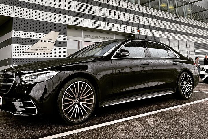 Vienna Airport to Vienna City Private Airport Transfer Austria