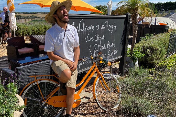 Sip & Savour through Waiheke Island (11 guests max)