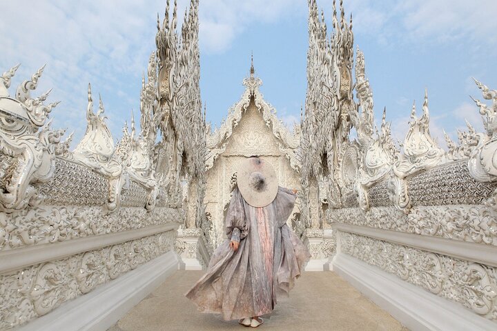 Chiang Rai White Temple, Blue Temple and more from Chiang Mai