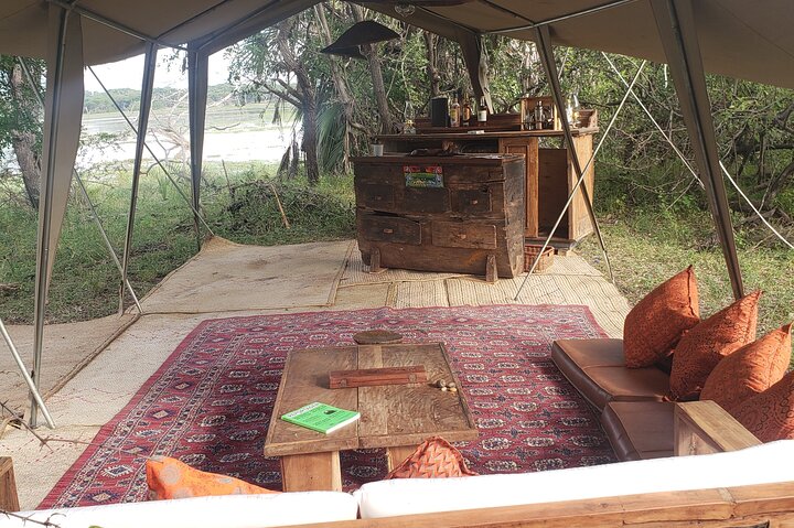 1 Night Exclusive Rustic Luxury Safari Camp Nyerere National Park