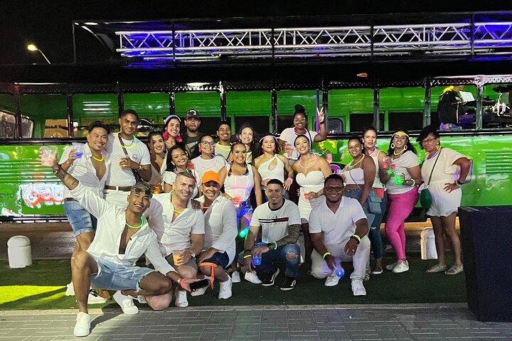 Aruba Nightlife Party Bus with Unlimited Drinks & DJ on Road Jam