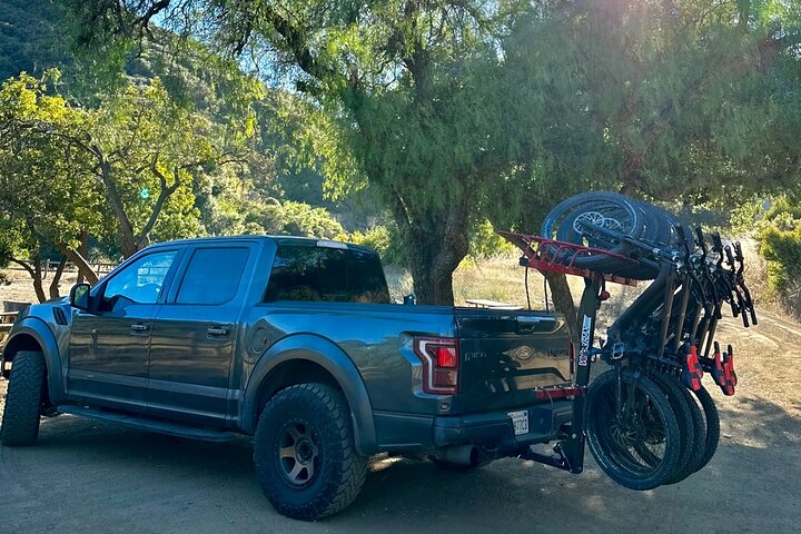 Hidden Waterfall E-Mountain Bike and Hike in Malibu: Beginner