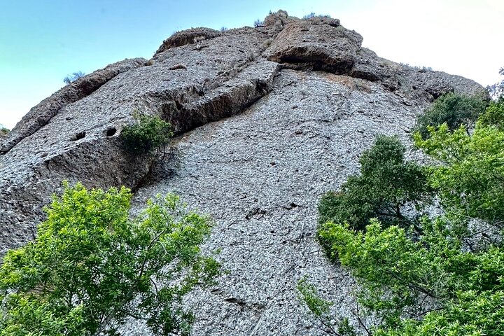 Hidden Waterfall E-Mountain Bike and Hike in Malibu: Beginner