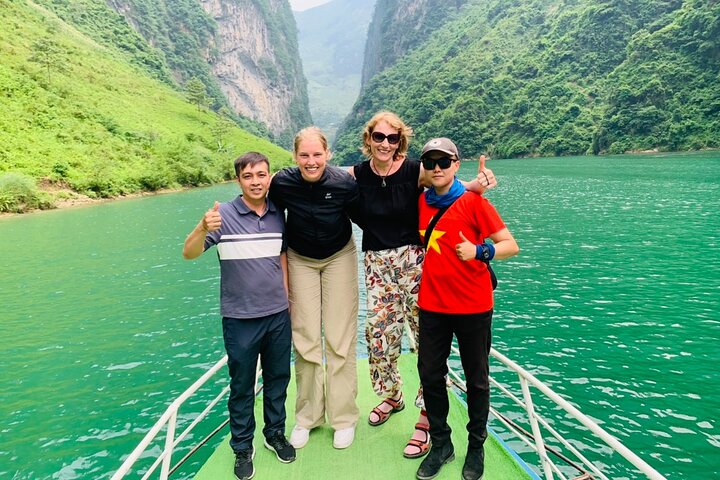 Ha Giang Tour 3-Day-2-Night, English Speaking Guide, Small Group
