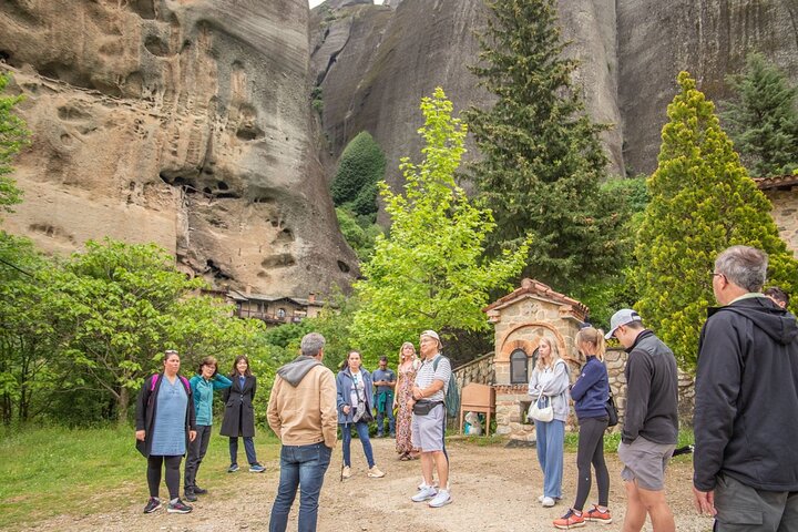 Athens: Meteora Monasteries Tour, Caves, Beachfront Stops & Lunch