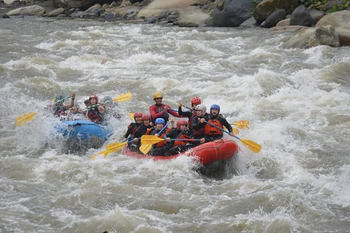 Rafting in the upper Pastaza (Level III + IV The best in Puyo) Best