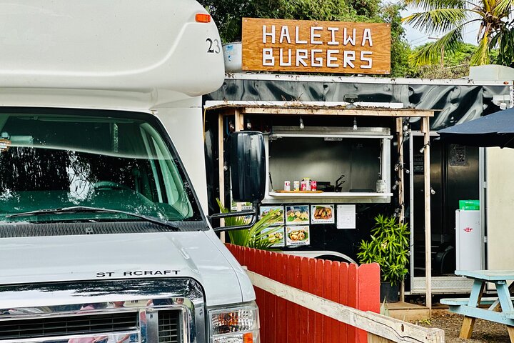 Oahu: Roundtrip Shuttle From Waikiki to Dole Plantation & Haleiwa