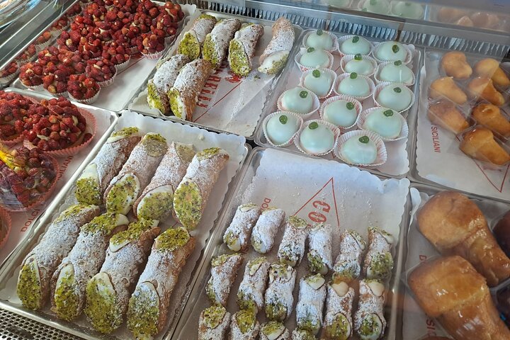 Syracuse Ortigia - Sicilian Street Food Tour by Do Eat Better