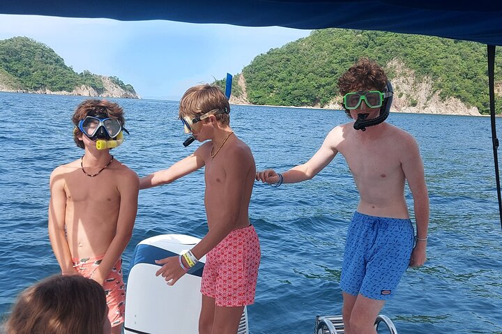 Tortuga Island Private Full-Day Boat Tour